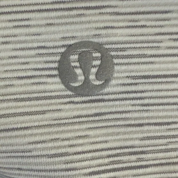 Lululemon Wunder Under High-Rise Tight *Mesh 28"
Wee Are From Space Sz 8 - Picture 9 of 9